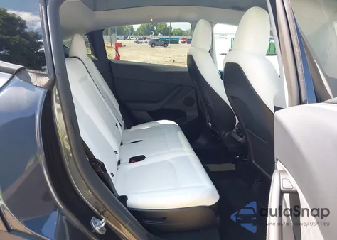 2025 Tesla Model Y Long Range Dual Motor All-Wheel Drive from USA, damaged, VIN 7SAYGAEE1SF232008